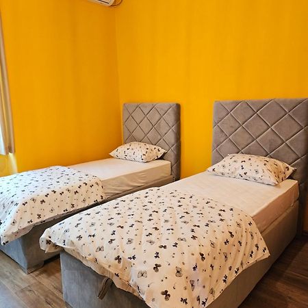 מוסטר R&N Familiy Apartments מראה חיצוני תמונה