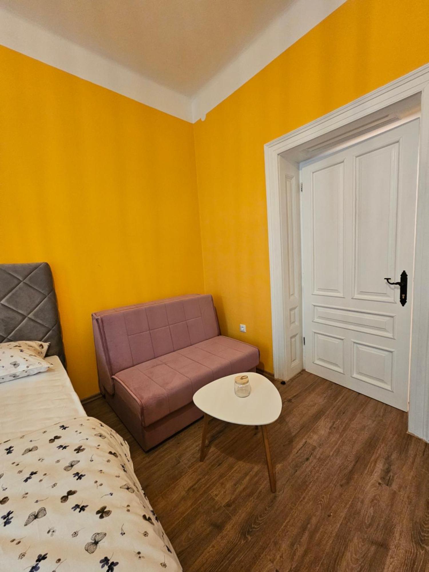 מוסטר R&N Familiy Apartments מראה חיצוני תמונה