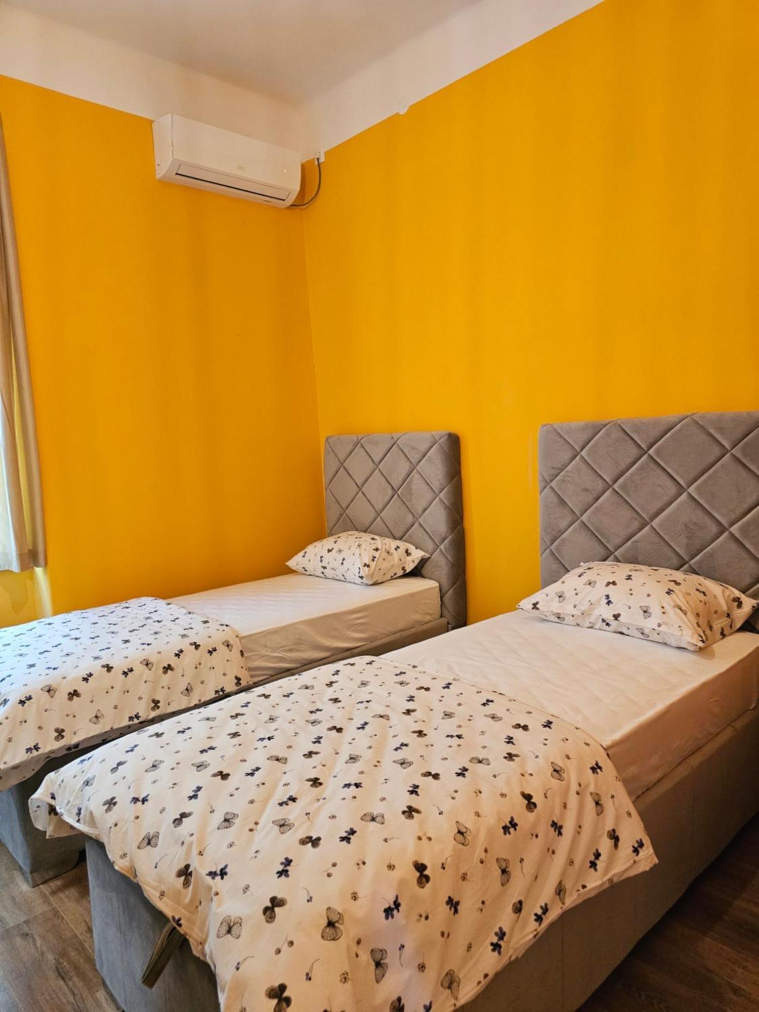 מוסטר R&N Familiy Apartments מראה חיצוני תמונה
