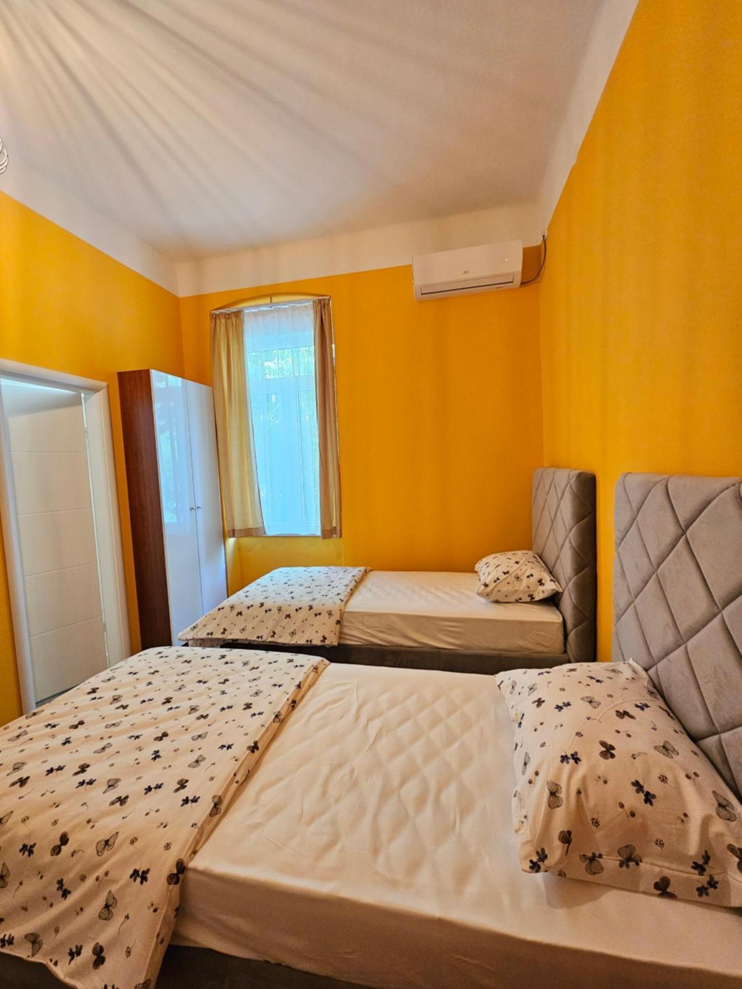 מוסטר R&N Familiy Apartments מראה חיצוני תמונה