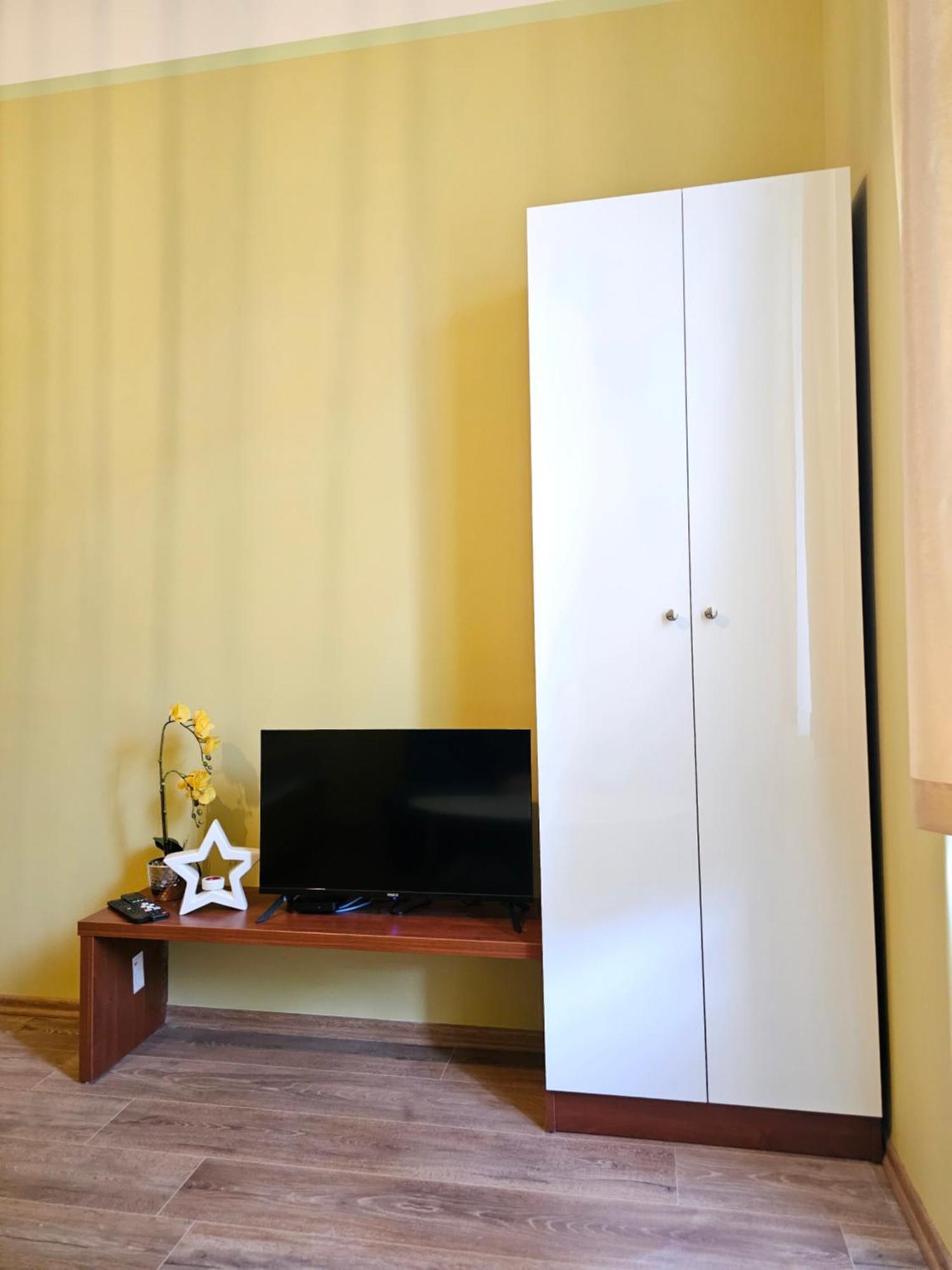 מוסטר R&N Familiy Apartments מראה חיצוני תמונה