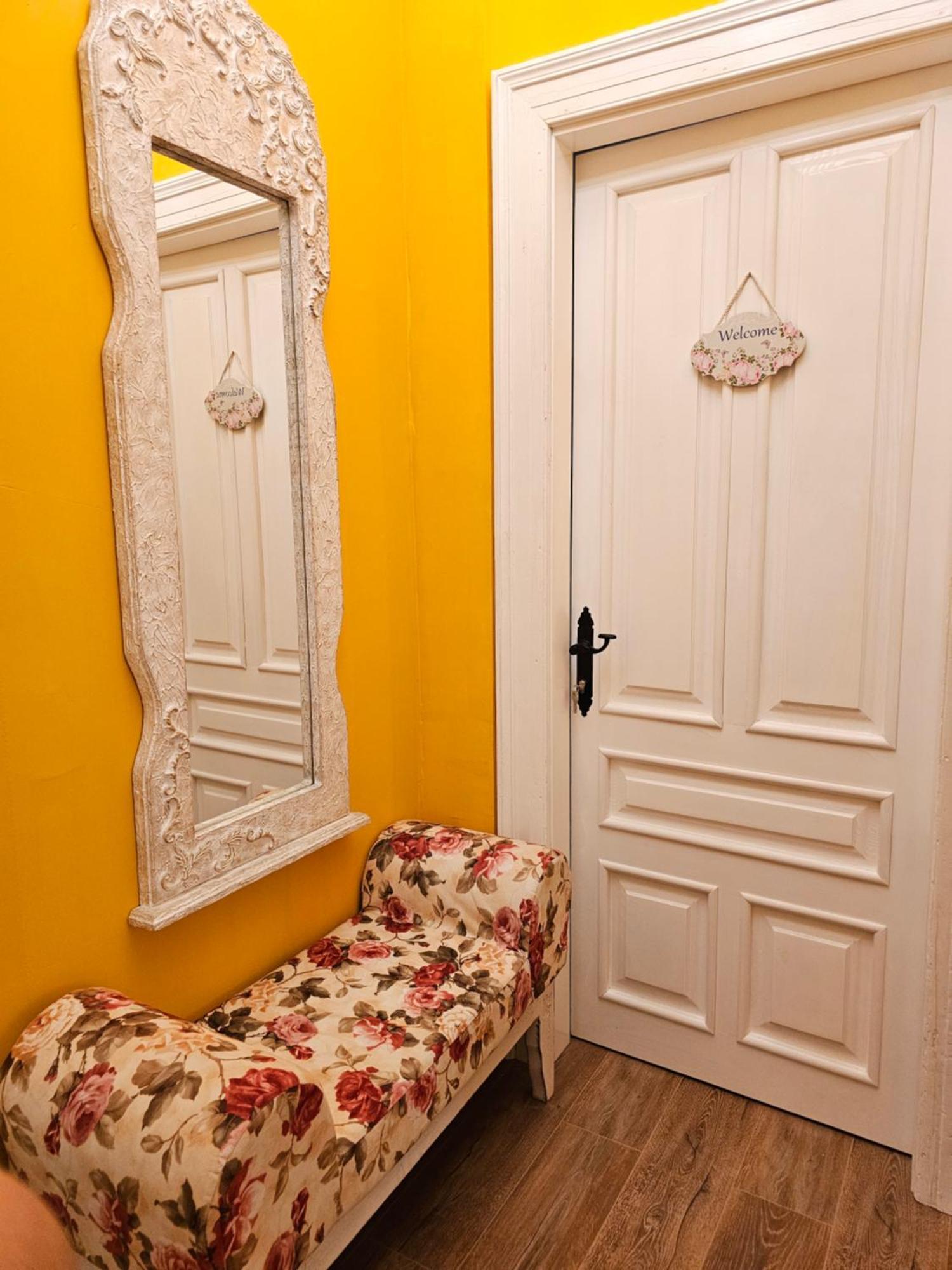 מוסטר R&N Familiy Apartments מראה חיצוני תמונה