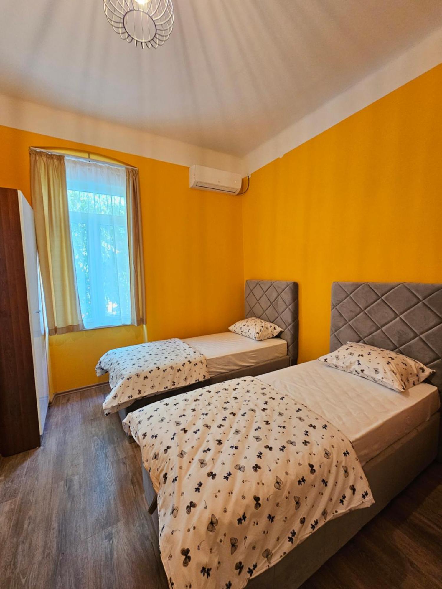 מוסטר R&N Familiy Apartments מראה חיצוני תמונה