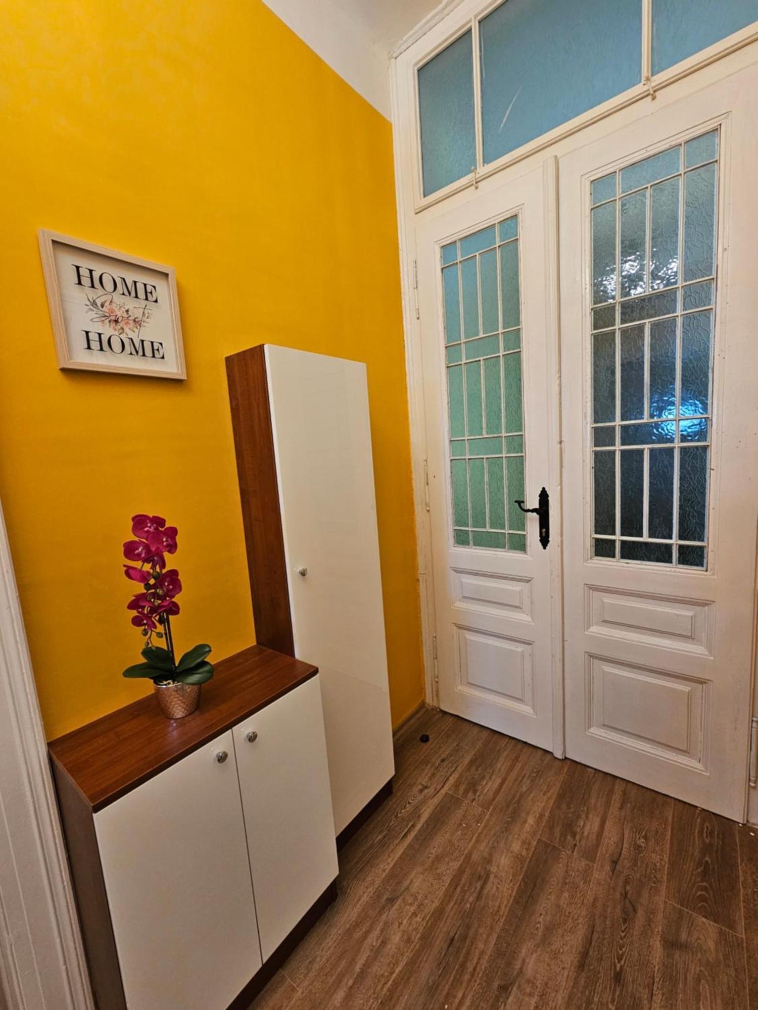 מוסטר R&N Familiy Apartments מראה חיצוני תמונה