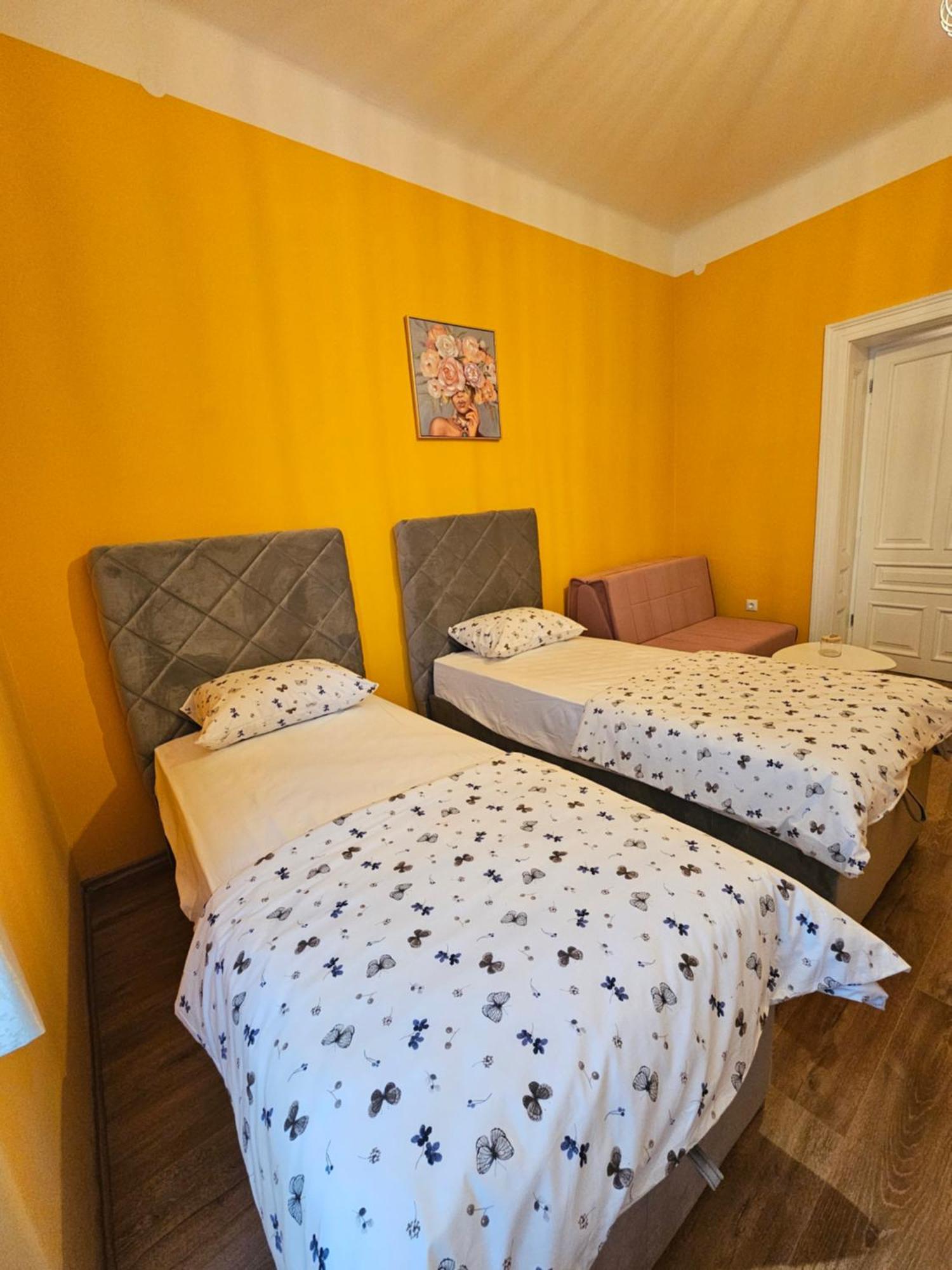 מוסטר R&N Familiy Apartments מראה חיצוני תמונה